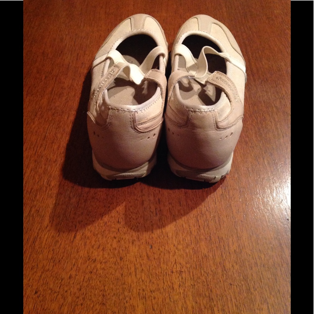 Leather & Suede Cream Skechers size 6.5 - Picture 3 of 4